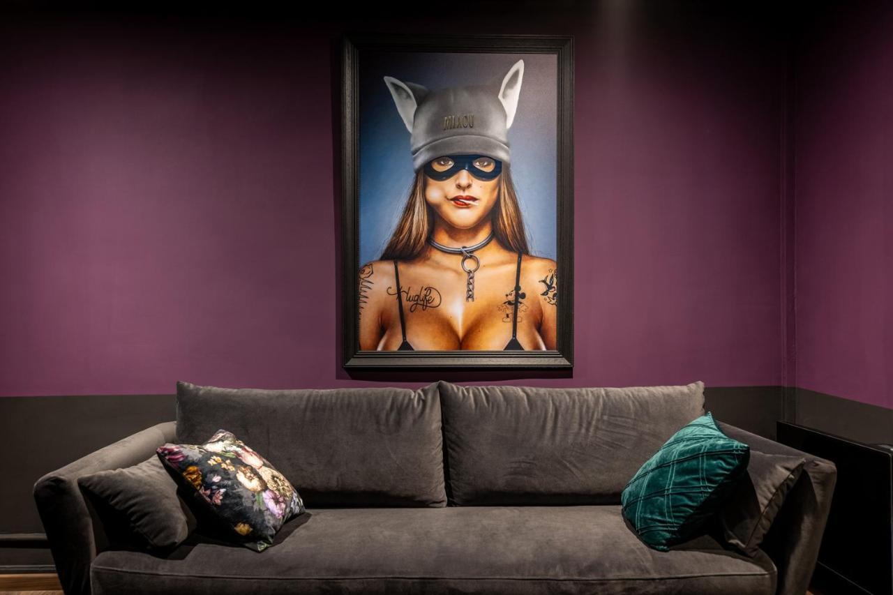 Cherie Cherry - Romantic And Bdsm House Briey Εξωτερικό φωτογραφία